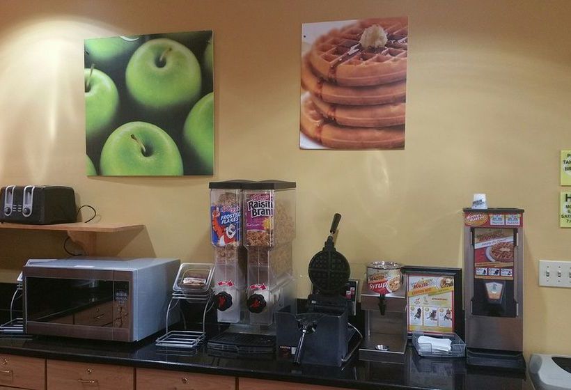 Hotel Super 8 Blue Springs  | Blue Springs | Missouri | United States 2