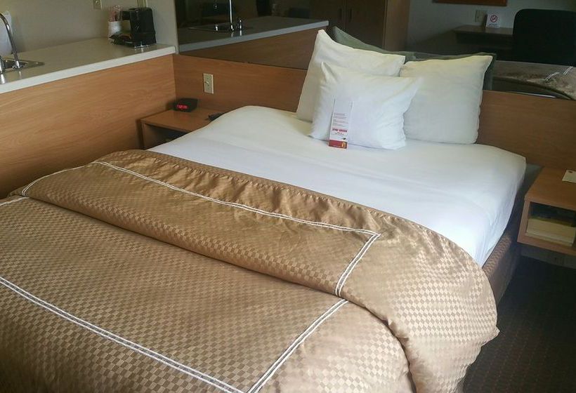 Hotel Super 8 Blue Springs  | Blue Springs | Missouri | United States 5