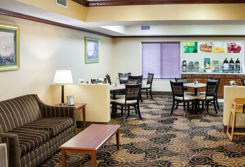 Hotel Comfort Inn & Suites  | Niles | Michigan | United States 18