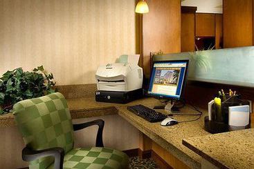 Hotel Fairfield Inn & Suites Marshall  | Marshall | Texas | United States 16