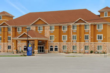 Hotel Days Inn & Suites Cleburne TX 