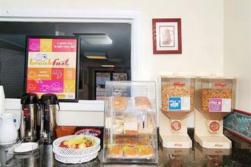 Hotel Econo Lodge Inn & Suites  | Denver | Pennsylvania | United States 3