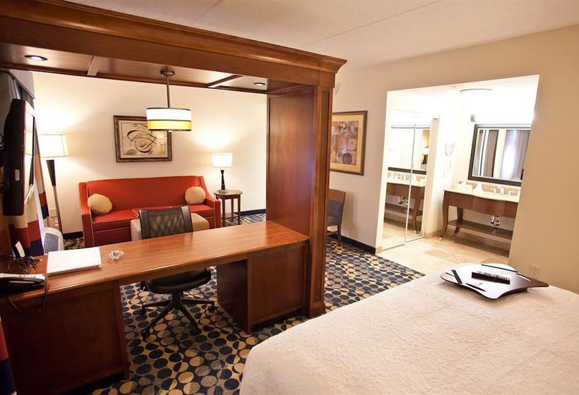Hotel Hampton Inn & Suites Durham North I85  | Durham | North Carolina | United States 17