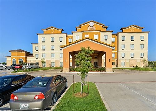 Hotel Comfort Suites At Lake Worth 