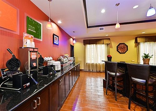 Hotel Comfort Suites At Lake Worth  | Fort Worth | Texas | United States 11