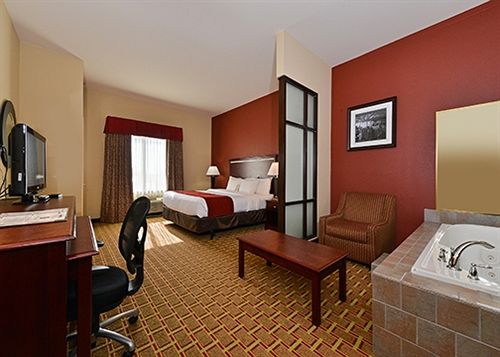 Hotel Comfort Suites At Lake Worth  | Fort Worth | Texas | United States 8