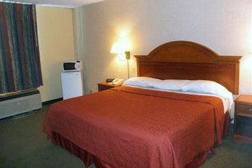 Hotel Rodeway Inn Fort Wayne Indiana