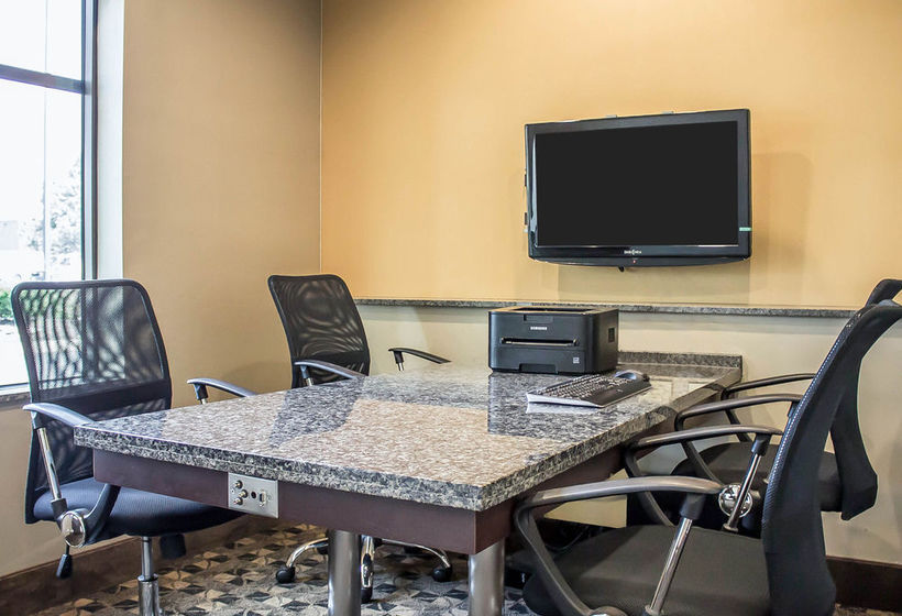 Hotel Comfort Suites Perrysburg  | Perrysburg | Ohio | United States 14