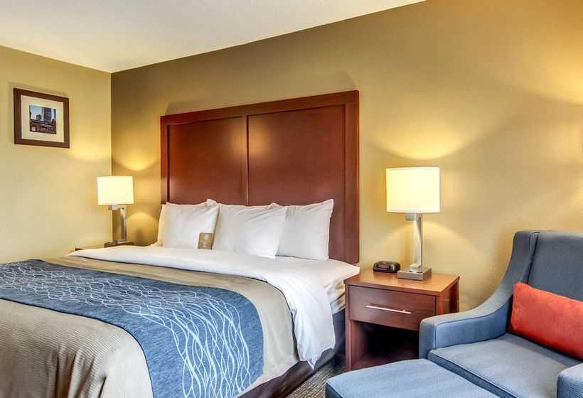 Hotel Baymont Inn & Suites Grafton Milwaukee  | Grafton | Wisconsin | United States 10