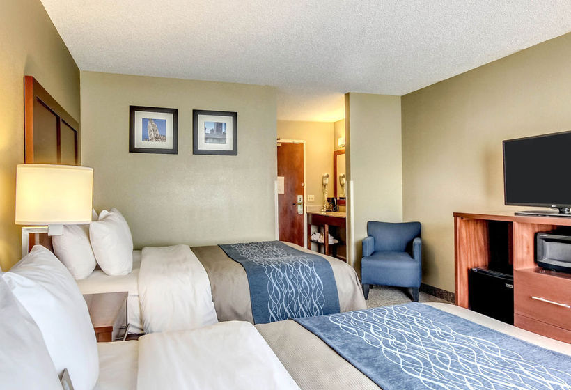 Hotel Baymont Inn & Suites Grafton Milwaukee  | Grafton | Wisconsin | United States 5