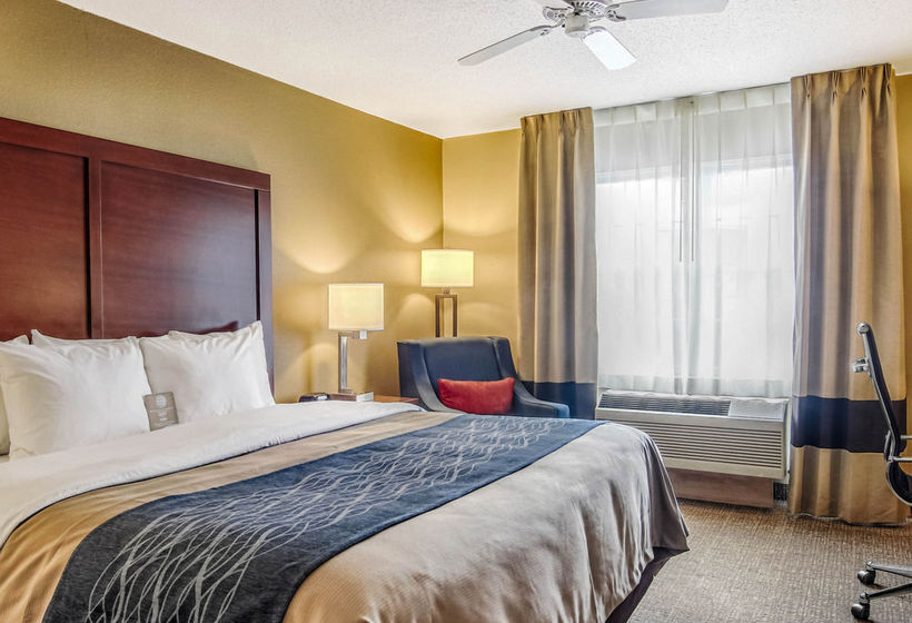 Hotel Baymont Inn & Suites Grafton Milwaukee  | Grafton | Wisconsin | United States 6