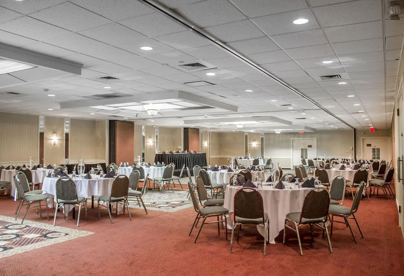 Hotel Clarion Inn & Conference Center  | Hudson | Ohio | United States 8