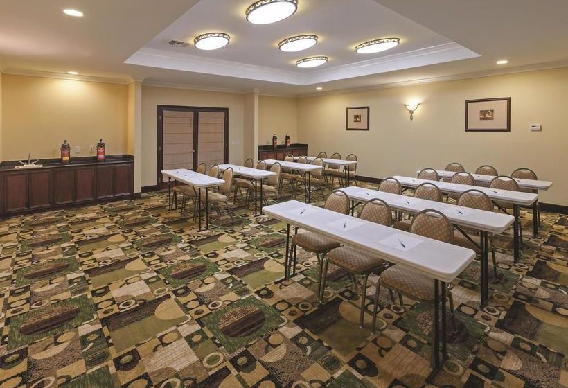 Hotel La Quinta Inn & Suites Woodlands Northwest  | Magnolia | Texas | Estados Unidos 9