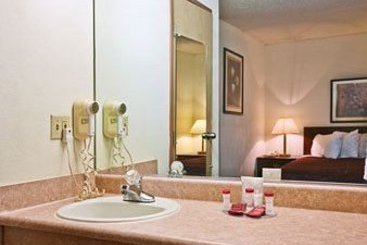 Hotel Ramada Hall Of Fame Canton  | Canton | Ohio | United States 11