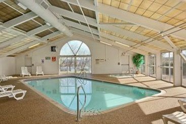 Hotel Ramada Hall Of Fame Canton  | Canton | Ohio | United States 6