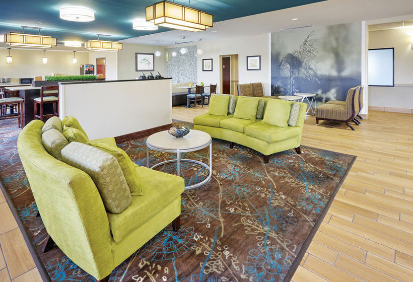 Hotel Airport Inn & Suites South Bend  | South Bend | Indiana | United States 16