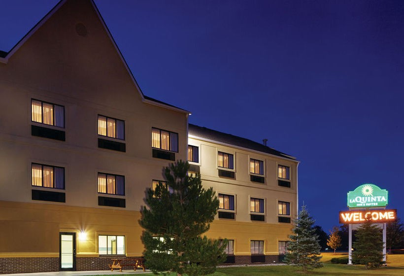 Hotel Airport Inn & Suites South Bend  | South Bend | Indiana | United States 4