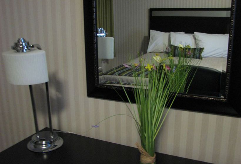 Hotel Parkside Inn Bridgeview  | Mackinaw City | Michigan | United States 1