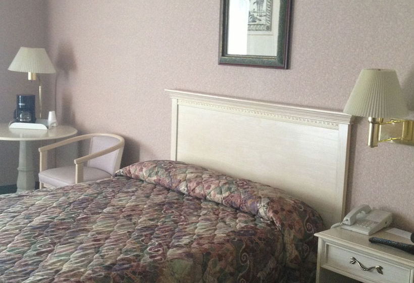 Hotel Parkside Inn Bridgeview  | Mackinaw City | Michigan | United States 4