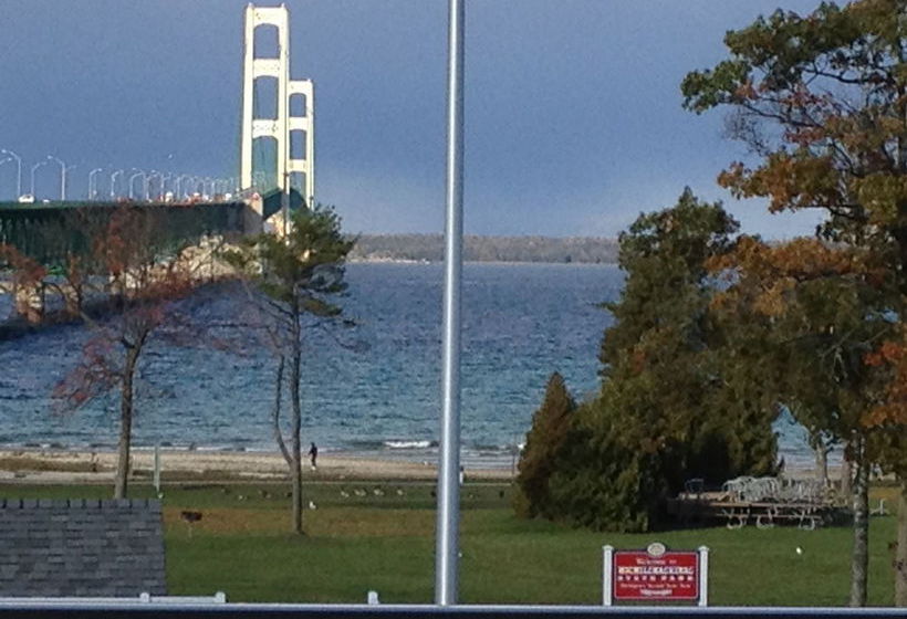 Hotel Parkside Inn Bridgeview  | Mackinaw City | Michigan | United States 5