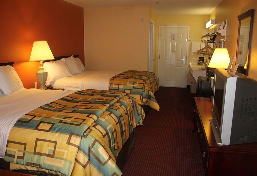 Hotel Douglas Inn & Suites Cleveland  | Cleveland | Tennessee | United States 3