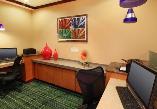 Hotel Fairfield Inn & Suites Woodbridge  | Avenel | New Jersey | Hotel negli Stati Uniti 14