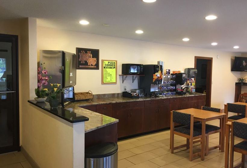 Hotel Americas Best Value Inn Grand Forks  | Grand Forks | North Dakota | United States 18