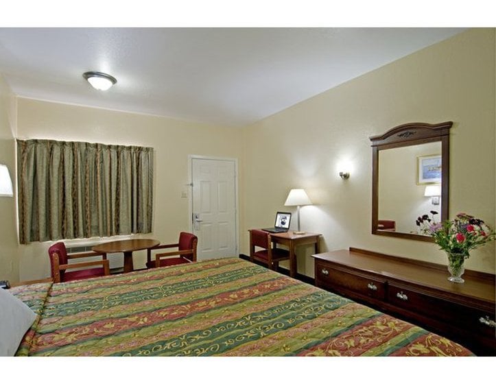 Hotel Americas Best Value Inn Baytown  | Baytown | Texas | United States 10