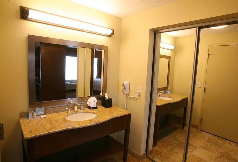 Hotel Hampton Inn & Suites Fargo  | Fargo | North Dakota | United States 3