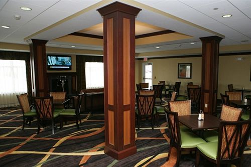 Hotel Holiday Inn Express Salinas  | Salina | Kansas | United States 15