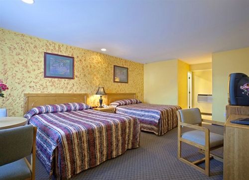 Hotel Americas Best Value Inn Roseburg  | Roseburg | Oregon | United States 11