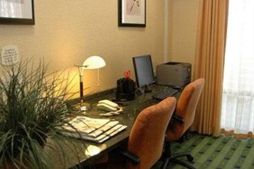 Hotel SpringHill Suites Grand Rapids Airport Southeast  | Grand Rapids | Michigan | United States 18