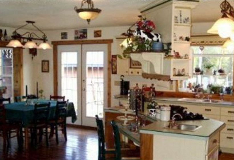 Blonde Bear Bed & Breakfast  | Kenai | Alaska | United States 6