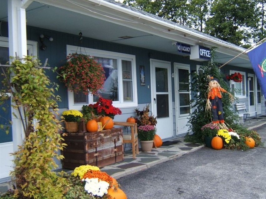 Governor's Rock Motel Shaftsbur 