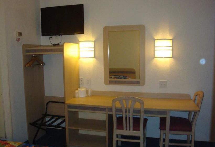 Motel 6 Lake Havasu City - Lakeside  | Lake Havasu City | Arizona | United States 6