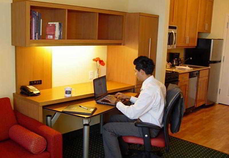 TownePlace Suites Kansas City Overland Park  | Overland Park | Kansas | United States 1