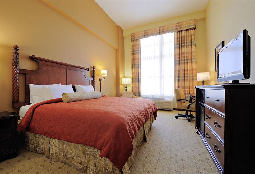 Hotel Country Inn & Suites By Carlson, Savannah Historic District  | Savannah | Georgia | United States 12