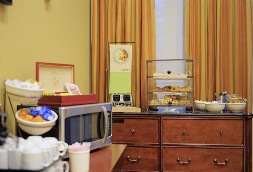 Hotel Country Inn & Suites By Carlson, Savannah Historic District  | Savannah | Georgia | United States 6