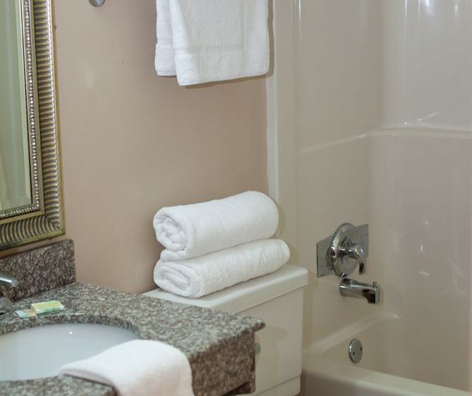 Timberlake Motel  | Lynchburg | Virginia | United States 13