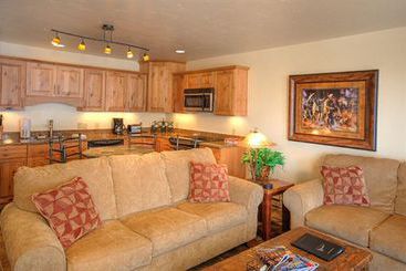Storm Watch Condominiums  | Steamboat Springs | Colorado | United States 9