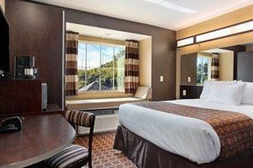 Microtel Inn & Suites by Wyndham Buckhannon  | Buckhannon | West Virginia | United States 3