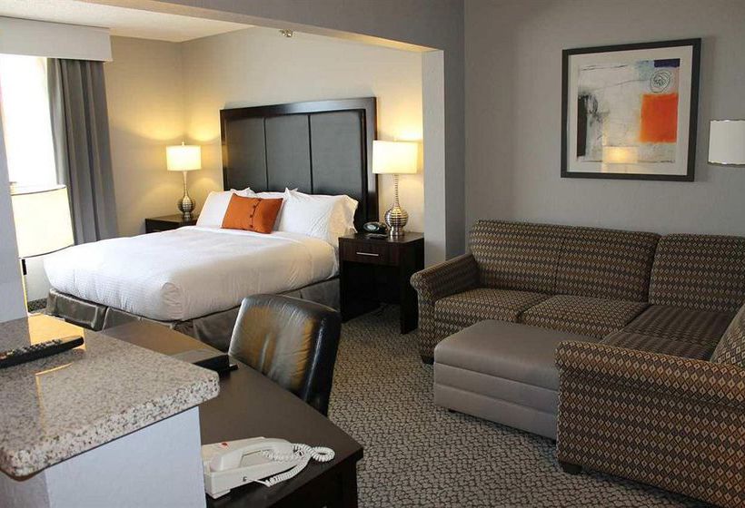 Doubletree By Hilton Hotel Des Moines Airport 