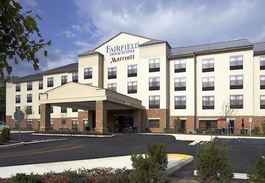 Hotel Fairfield Inn & Suites Cumberland  | Cumberland | Maryland | United States 13