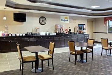 Hotel Days Inn & Suites Jeffersonville In Indiana