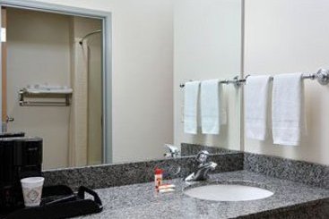 Hotel Super 8 Salina  | Salina | Kansas | United States 4