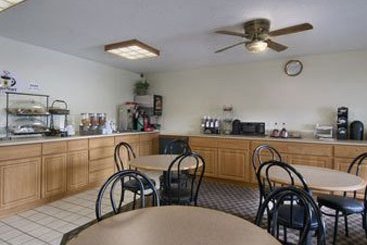Hotel Super 8 Urbandale Des Moines Area  | Urbandale | Iowa | United States 6