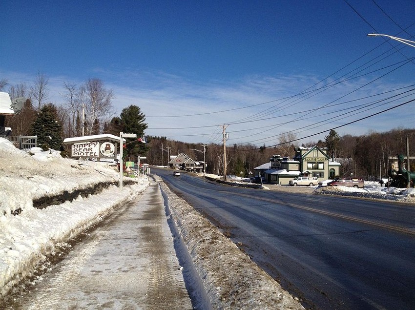 Happy Bear Motel  | Killington | Vermont | United States 7