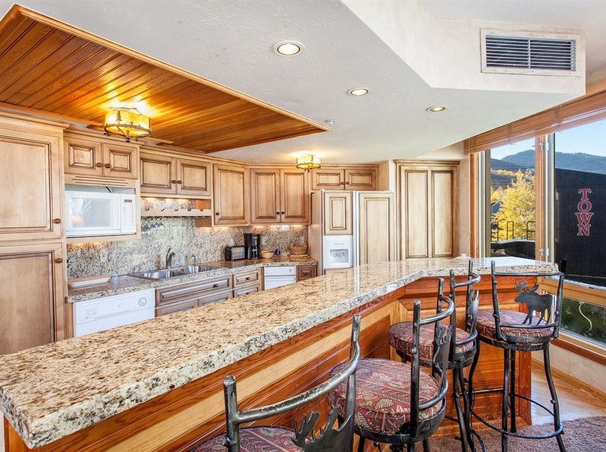 The Caledonian condominium  Utah