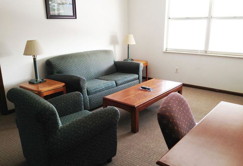 Hotel Americas Best Value Inn & Suites Canton  | Canton | Ohio | United States 10