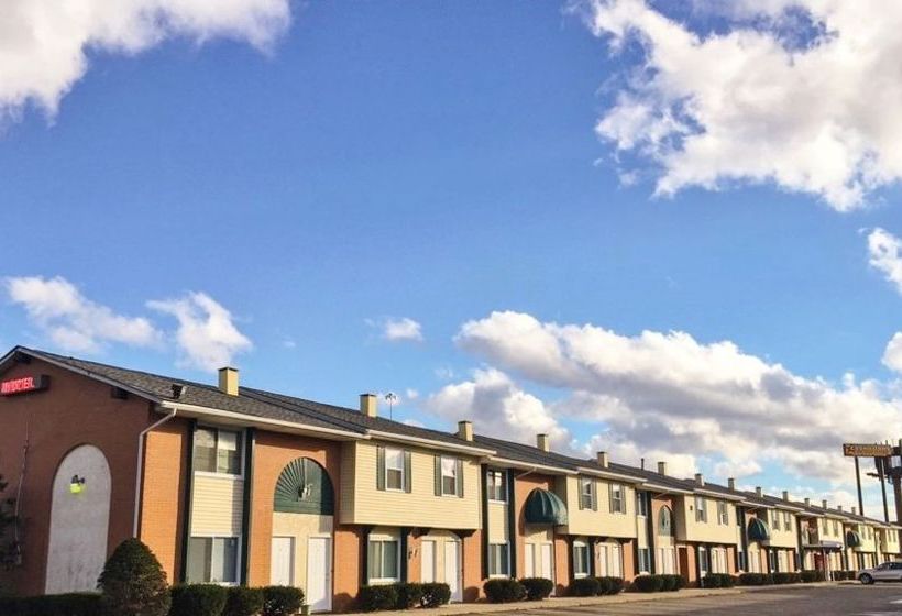 Hotel Americas Best Value Inn & Suites Canton  | Canton | Ohio | United States 20